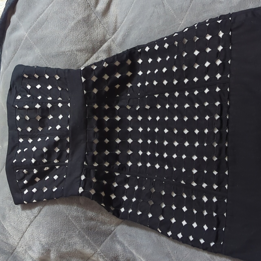 White House Black Market size 00 strapless dress